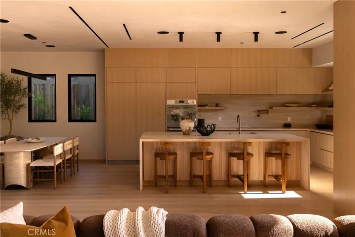 4140 Kraft Avenue, Studio City, California 91604