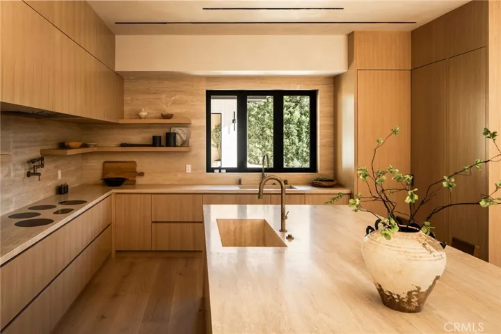 4140 Kraft Avenue, Studio City, California 91604