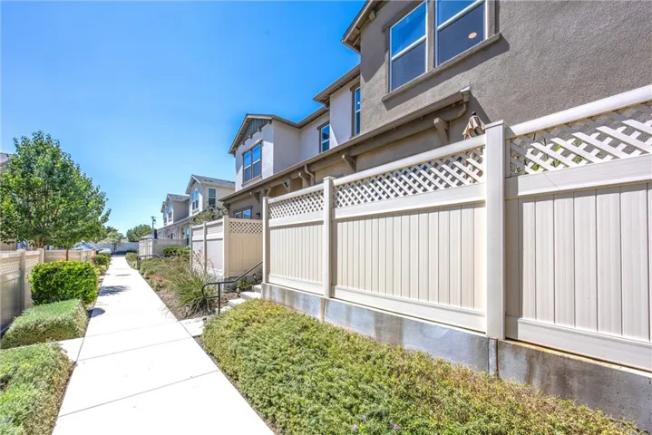 1346 Coriander Court, Upland, California 91786