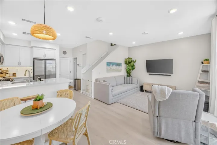 1346 Coriander Court, Upland, California 91786