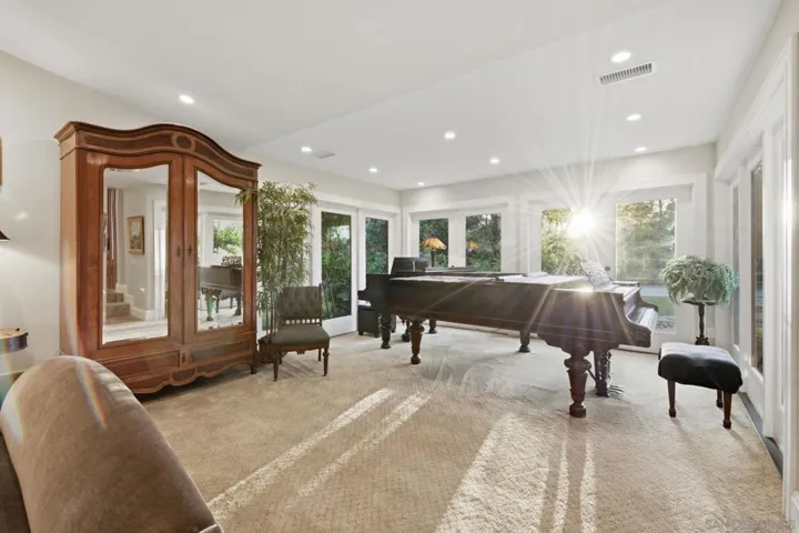 13327 Calle Colina, Poway, California 92064