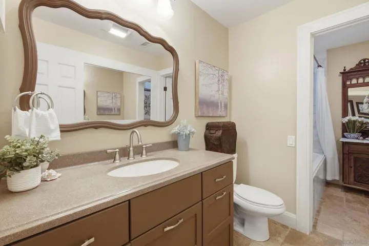 13327 Calle Colina, Poway, California 92064