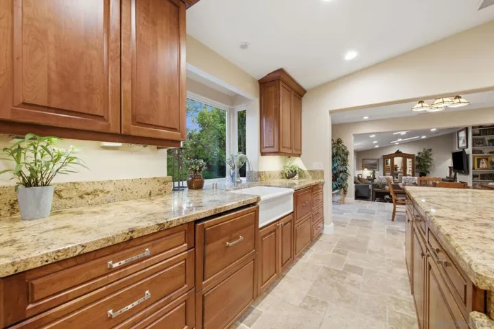 13327 Calle Colina, Poway, California 92064