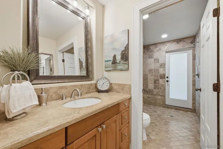 13327 Calle Colina, Poway, California 92064
