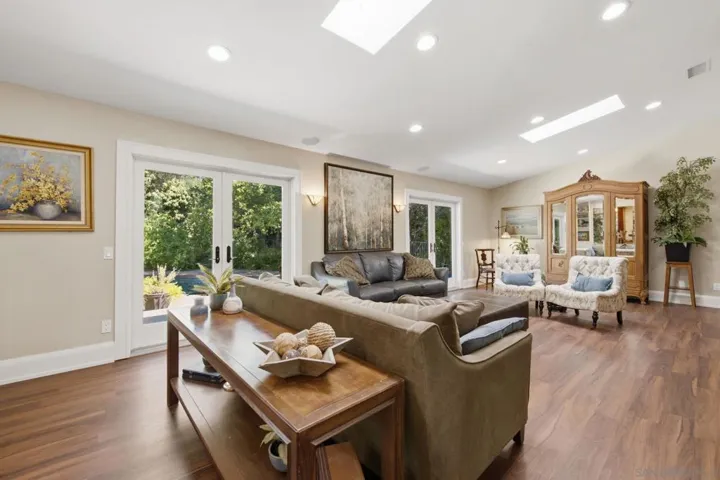 13327 Calle Colina, Poway, California 92064