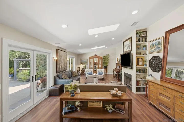 13327 Calle Colina, Poway, California 92064