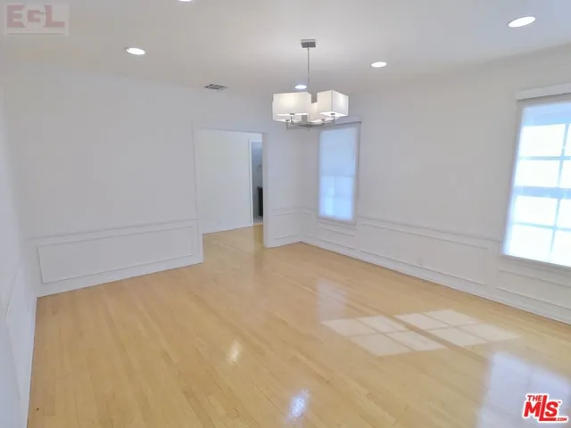 10749 Wellworth Avenue, Los Angeles, California 90024