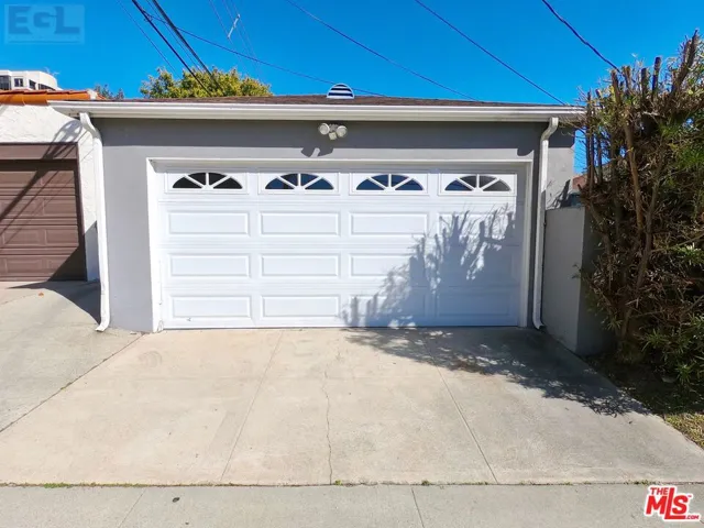 10749 Wellworth Avenue, Los Angeles, California 90024