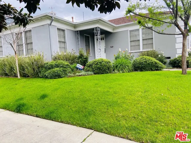 10749 Wellworth Avenue, Los Angeles, California 90024