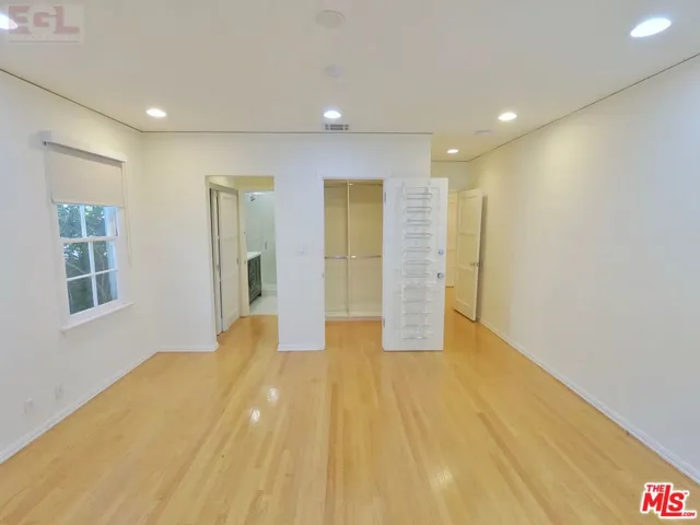10749 Wellworth Avenue, Los Angeles, California 90024