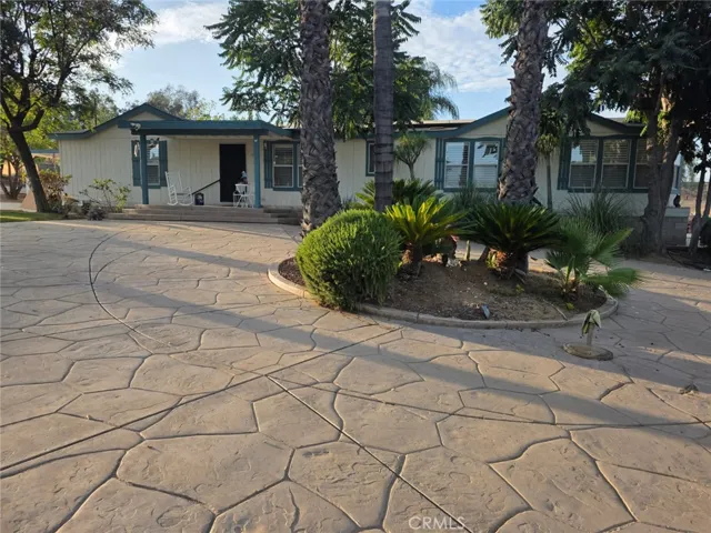 22220 Cajalco, Perris, California 92570