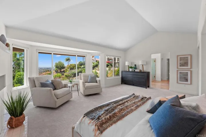 8039 Wing Span Drive, San Diego, California 92119