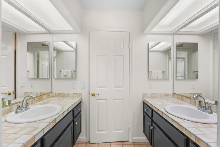 8039 Wing Span Drive, San Diego, California 92119