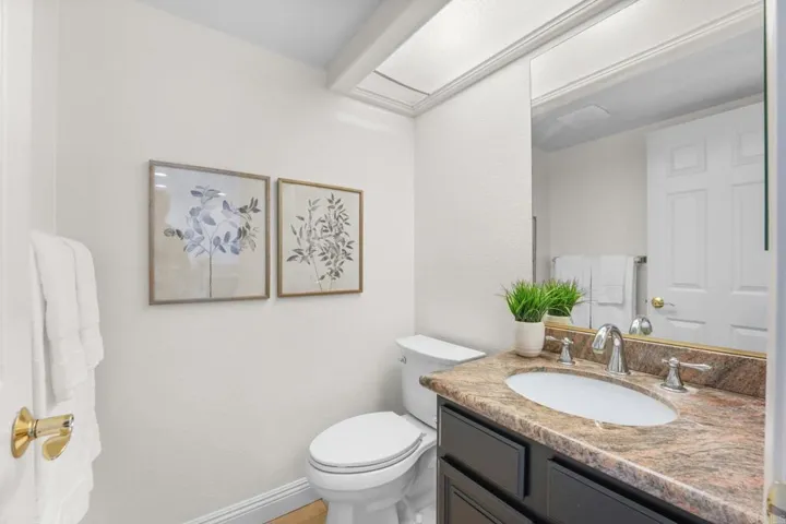 8039 Wing Span Drive, San Diego, California 92119