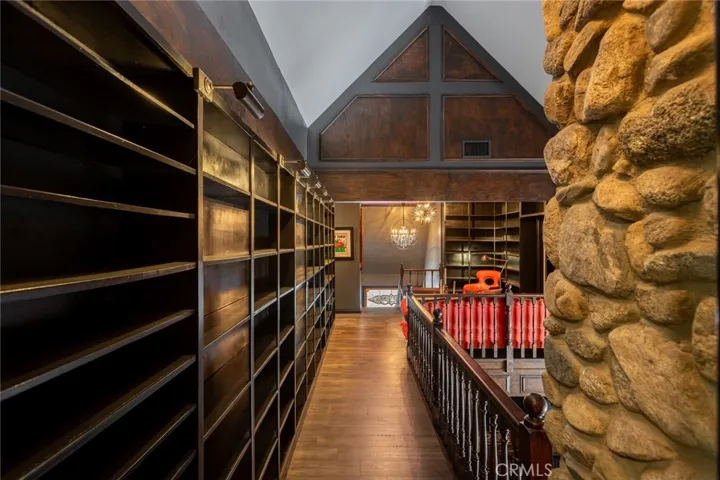 29155 Old Mill Creek, Agoura, California 91301