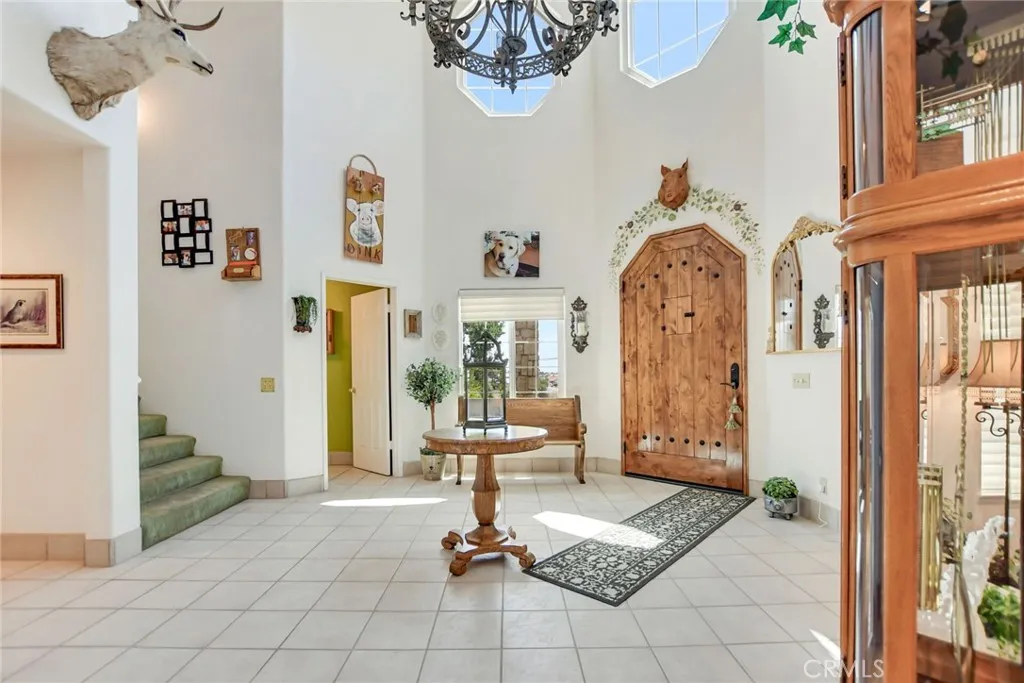 10389 Walnut Grove Court, Yucaipa, California 92399 — photo 5