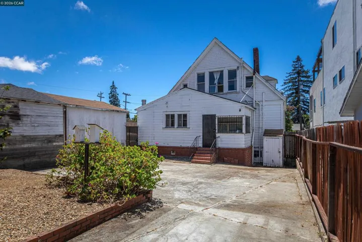 2968 Madeline Street, Oakland, California 94602