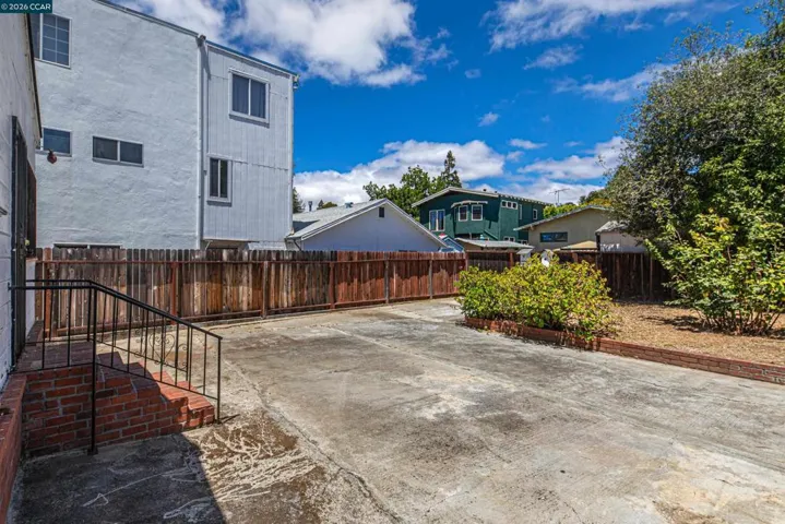 2968 Madeline Street, Oakland, California 94602