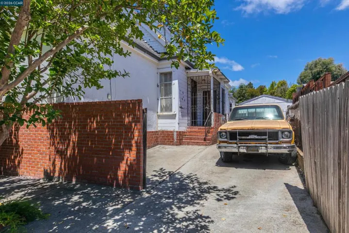 2968 Madeline Street, Oakland, California 94602
