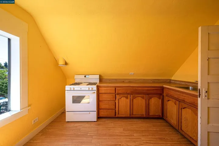 2968 Madeline Street, Oakland, California 94602