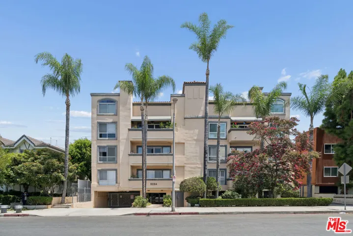 5224 Zelzah Avenue 209, Los Angeles, California 91316