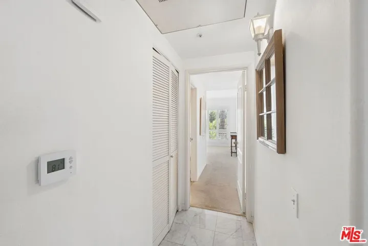 5224 Zelzah Avenue 209, Los Angeles, California 91316