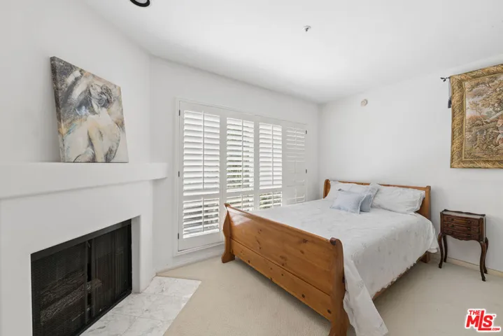 5224 Zelzah Avenue 209, Los Angeles, California 91316
