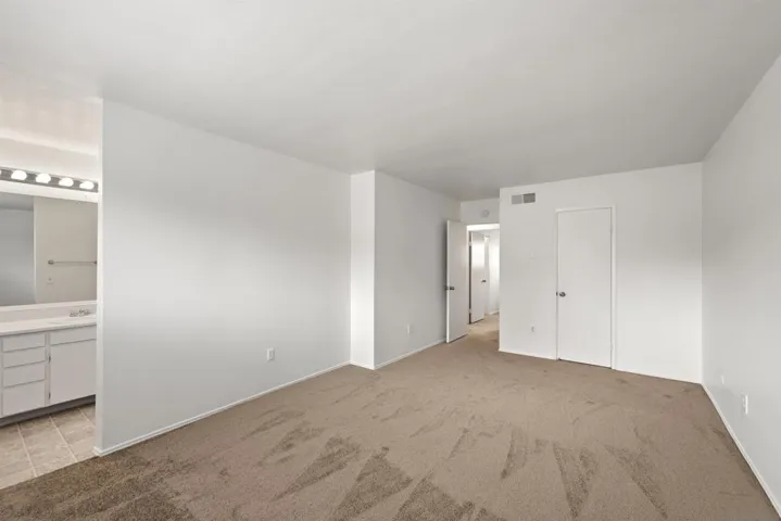 5580 Lake Park Way 28, La Mesa, California 91942