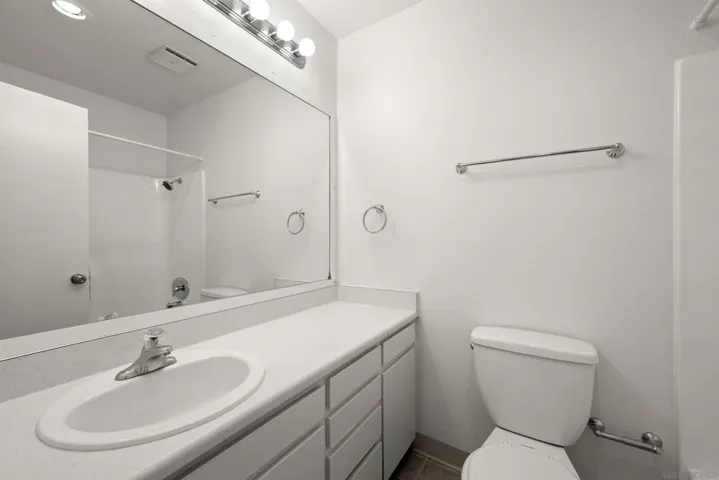 5580 Lake Park Way 28, La Mesa, California 91942