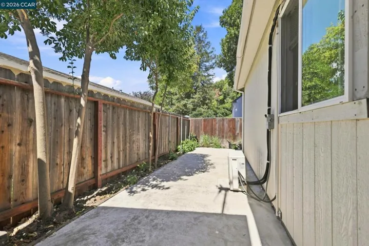 2932 Clayton Rd, Concord, California 94519