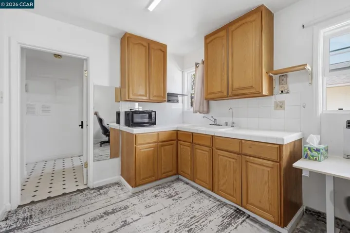 2932 Clayton Rd, Concord, California 94519
