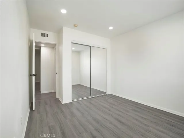 9038 Orion Avenue 209, North Hills, California 91343