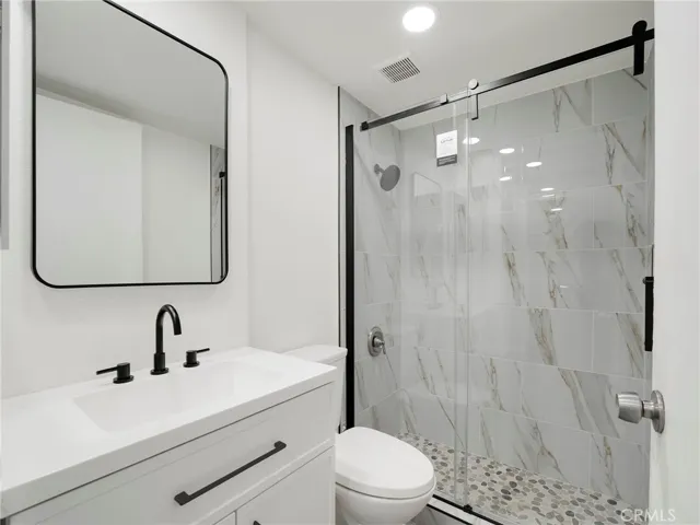 9038 Orion Avenue 209, North Hills, California 91343