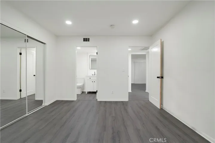 9038 Orion Avenue 209, North Hills, California 91343