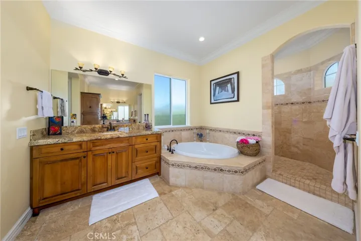 2224 Dos Lomas, Fallbrook, California 92028