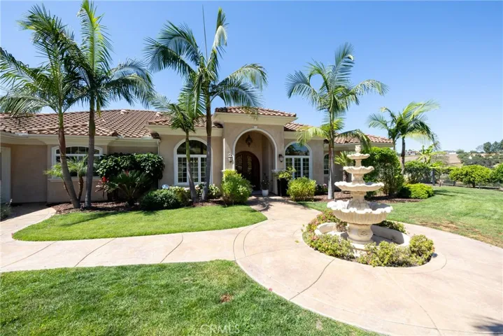 2224 Dos Lomas, Fallbrook, California 92028