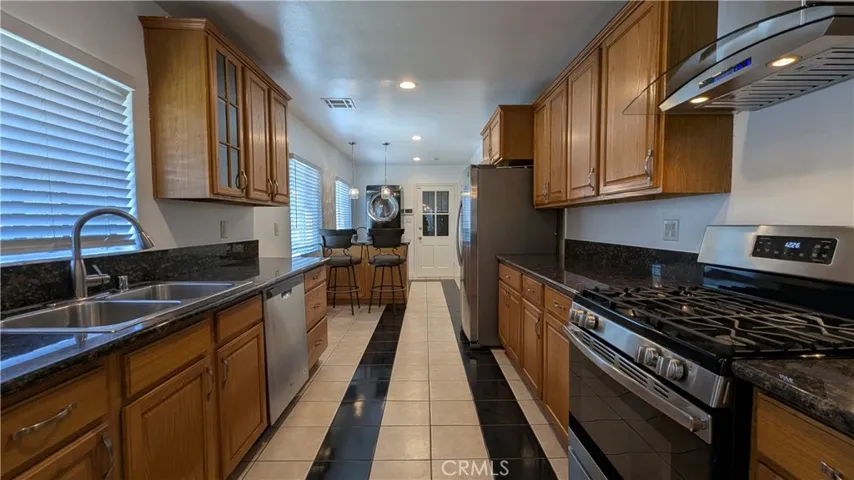 401 N La Breda, West Covina, California 91791