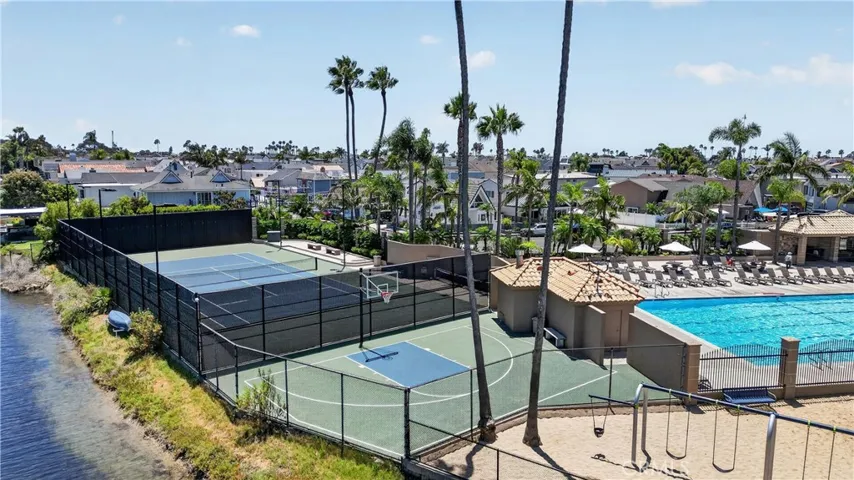 354 62nd, Newport Beach, California 92663