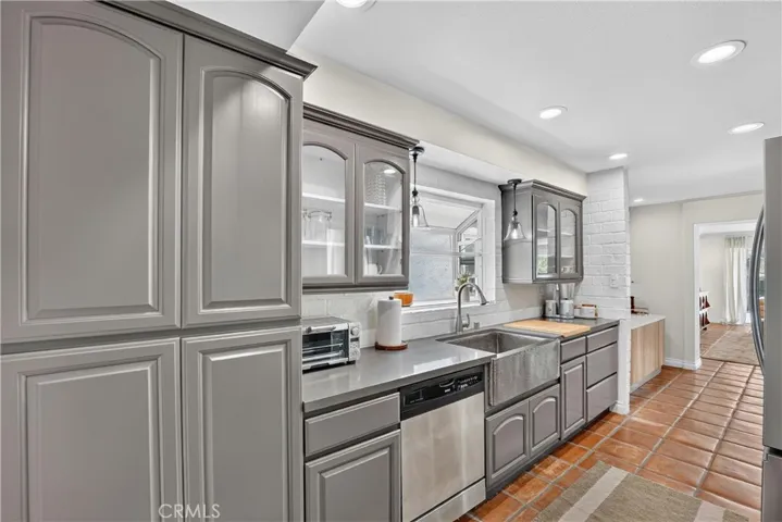 354 62nd, Newport Beach, California 92663