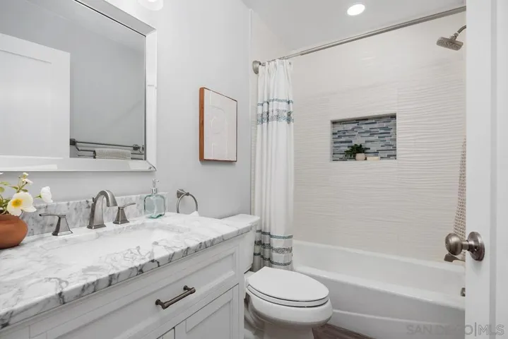 5139 Loma Verde, Oceanside, California 92056