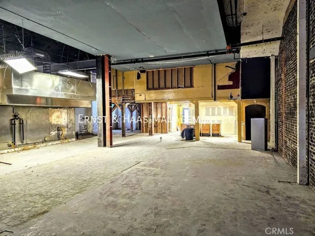 800 S Pacific B, Los Angeles, California 90731