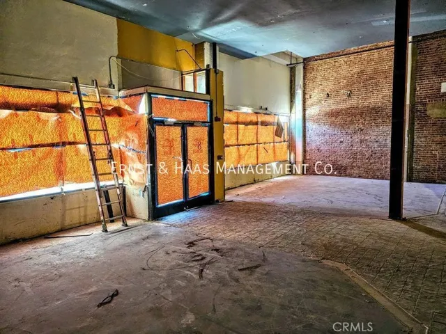 800 S Pacific B, Los Angeles, California 90731