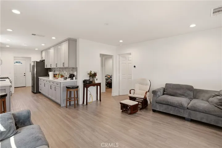 339 E 103 Street, Los Angeles, California 90003