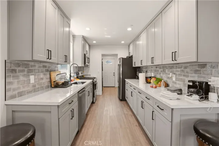 339 E 103 Street, Los Angeles, California 90003