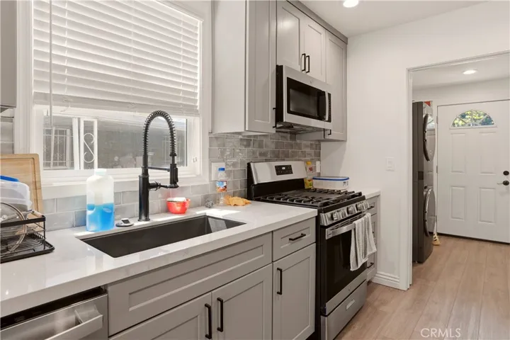 339 E 103 Street, Los Angeles, California 90003
