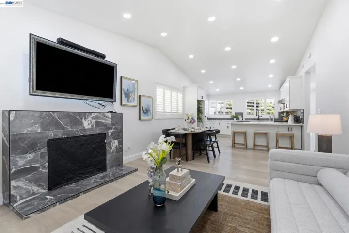 5034 Rahlves Dr, Castro Valley, California 94546