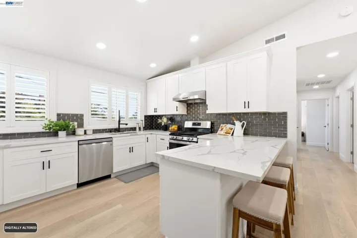 5034 Rahlves Dr, Castro Valley, California 94546