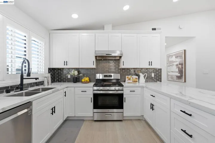 5034 Rahlves Dr, Castro Valley, California 94546