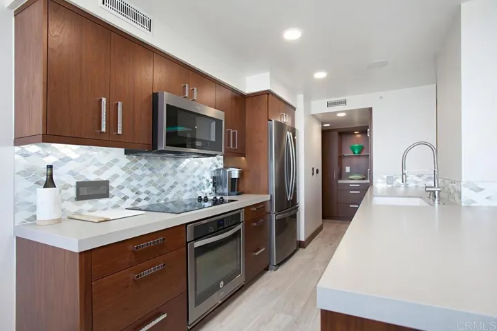1710 Avenida Del Mundo 807, Coronado, California 92118