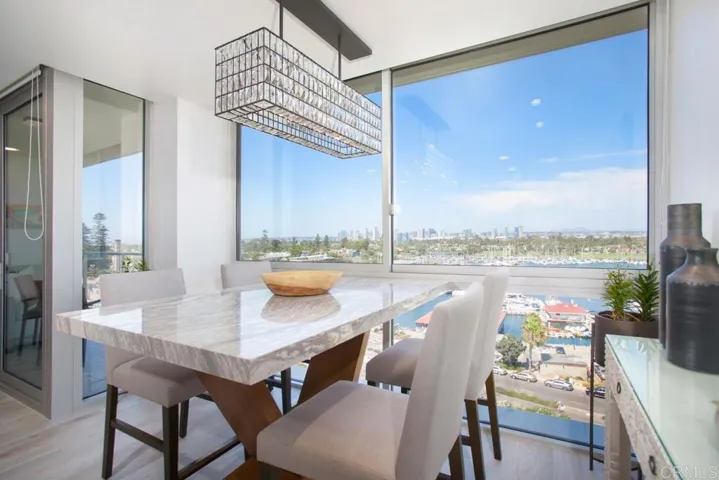 1710 Avenida Del Mundo 807, Coronado, California 92118